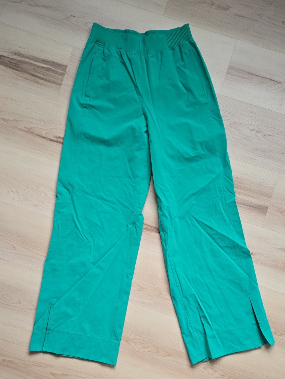 Lululemon Stretch Woven Wide-Leg High-Rise Pant, Green, Size Small